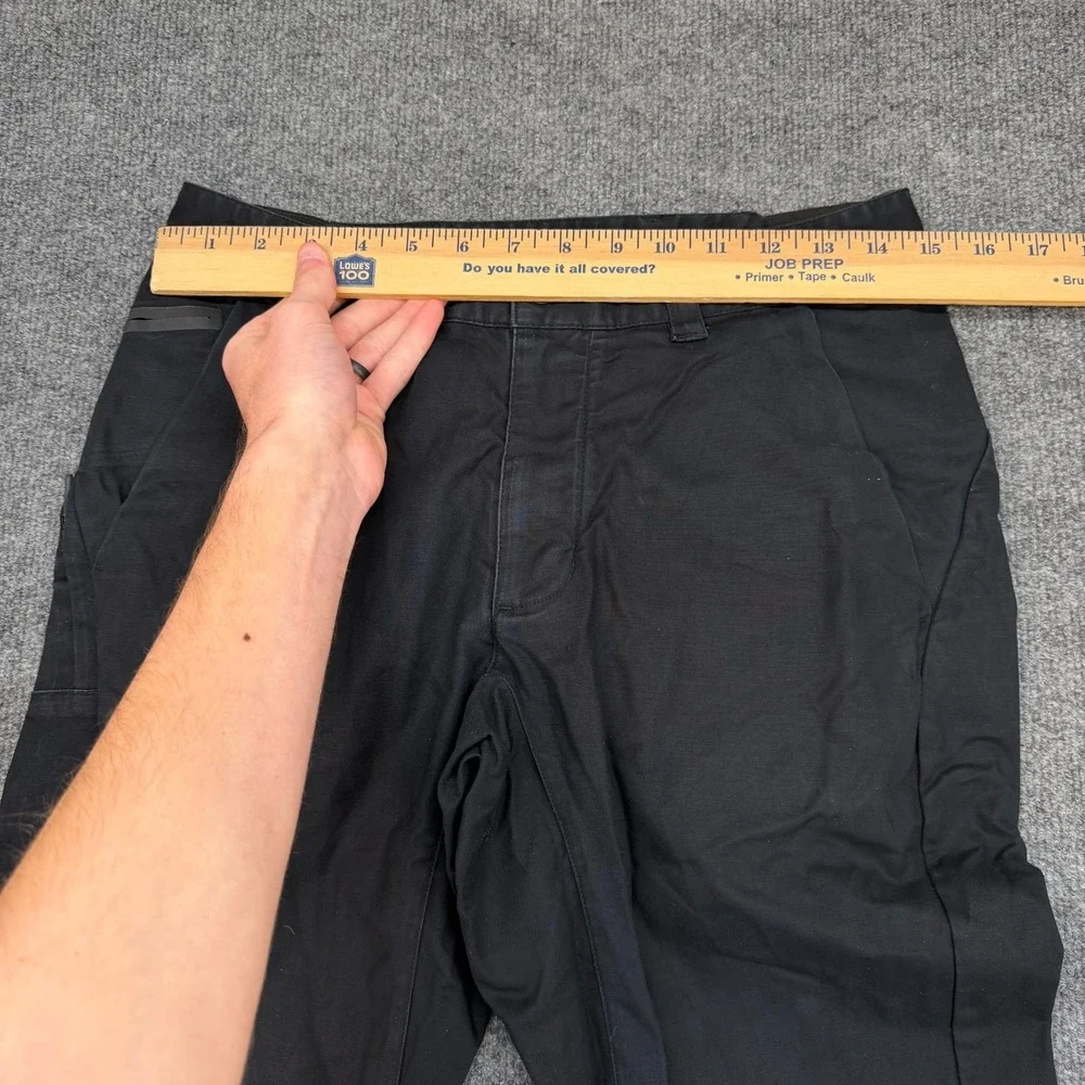 Nike Men's Cotton Blend Bonded Woven Black Cropped Pants Size 30, 876972-010